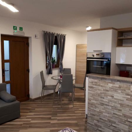 Apartment Dujica เซนญ์ ภายนอก รูปภาพ