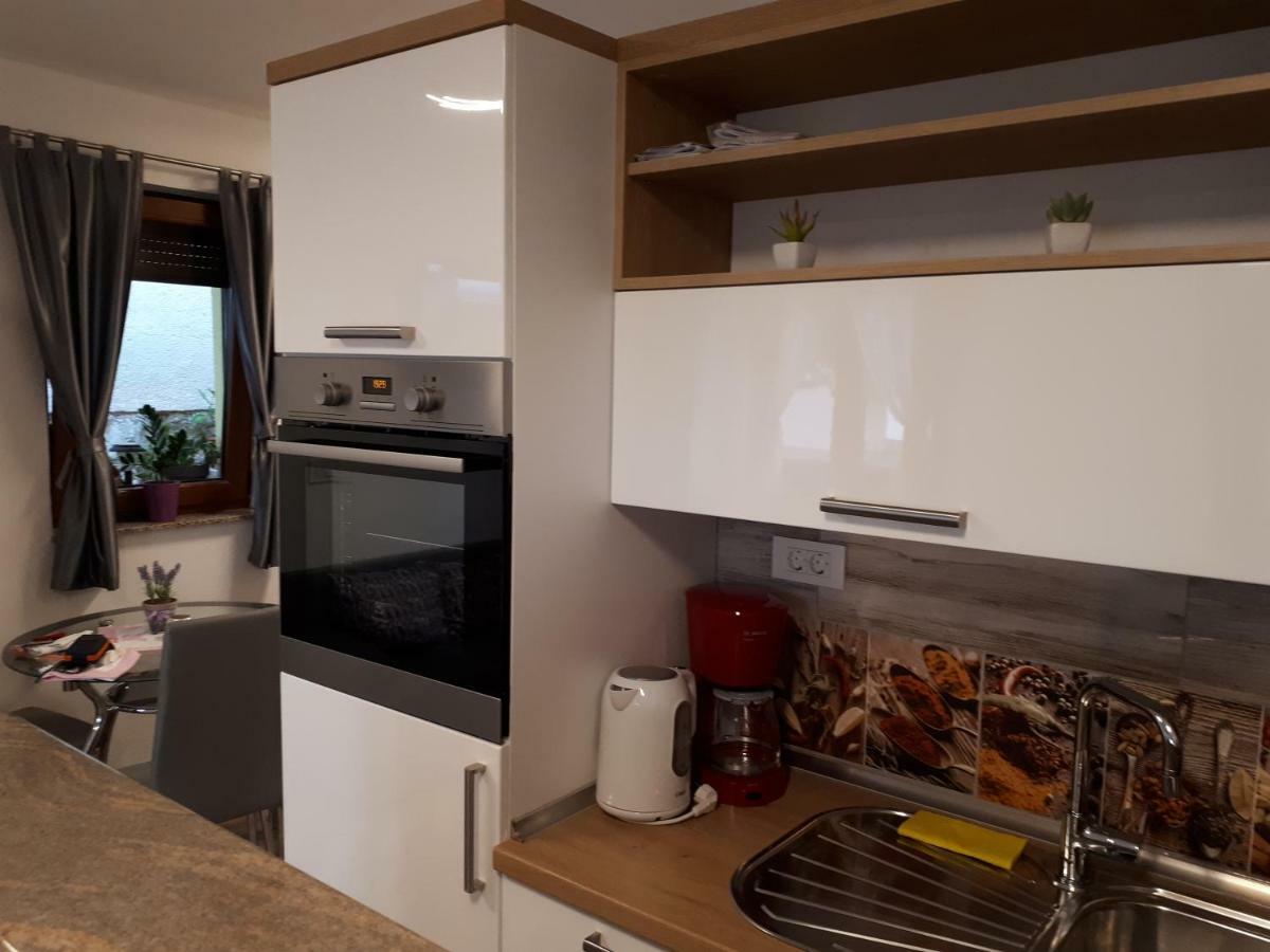 Apartment Dujica เซนญ์ ภายนอก รูปภาพ